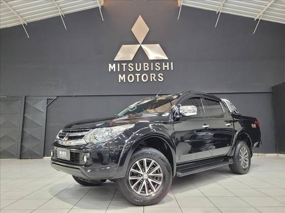 MITSUBISHI L200 TRITON 2.4 16V TURBO DIESEL SPORT HPE-S CD 4P 4X4 AUTOMÁTICO